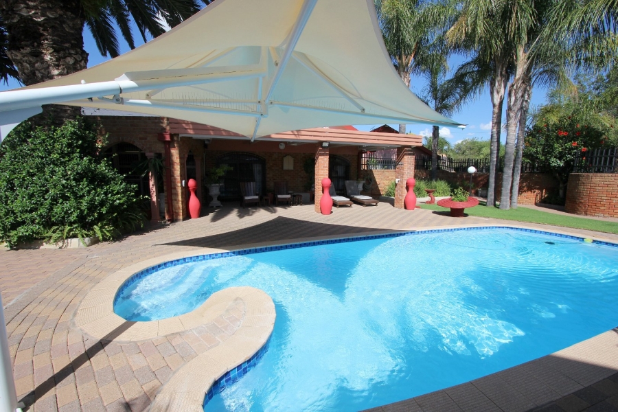 4 Bedroom Property for Sale in Naudeville Free State